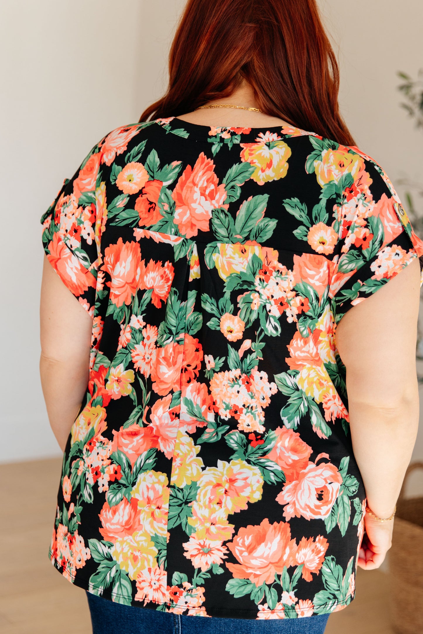 Lizzy Cap Sleeve Top in Black Garden Floral